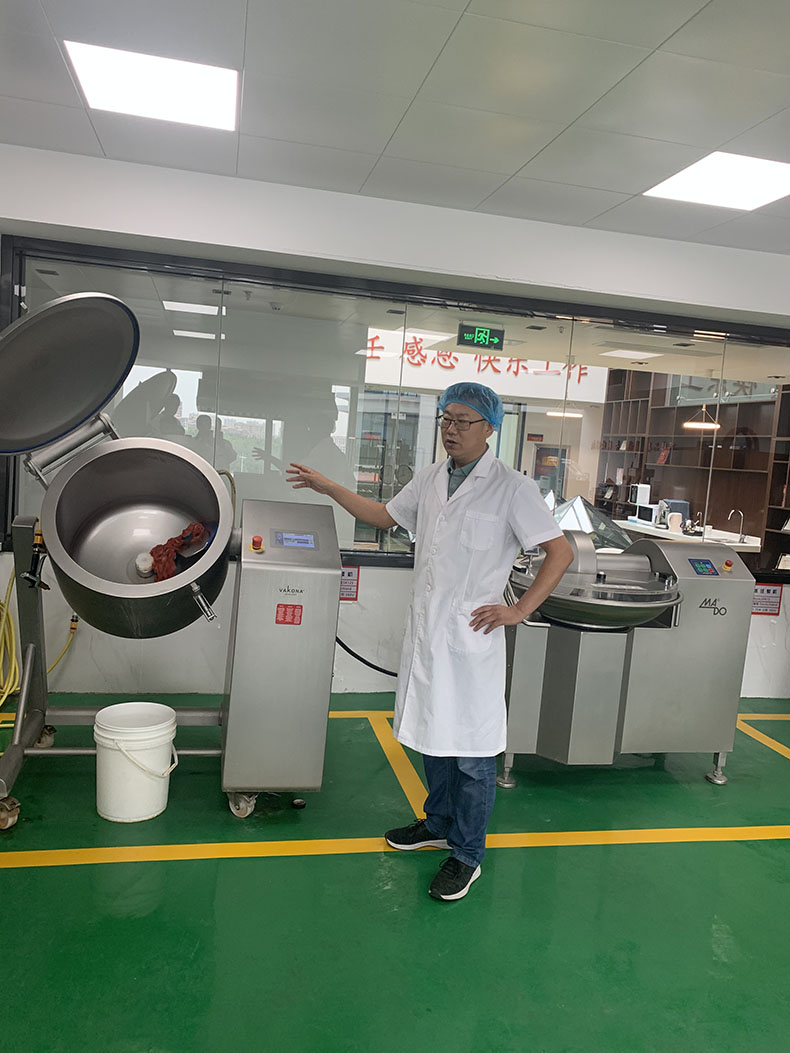 特斯特商學院
